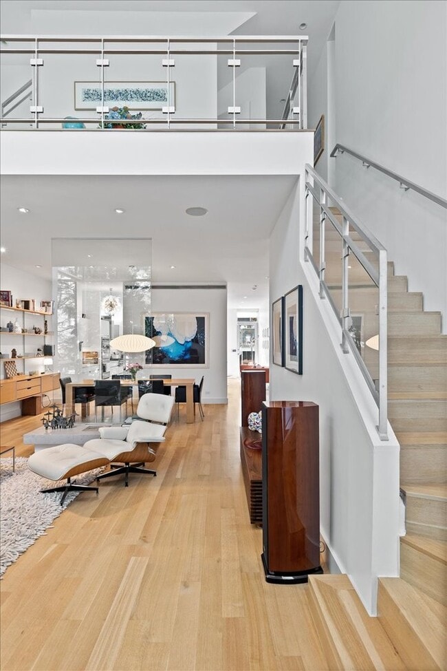 Foto del edificio - 1823 W Race Ave