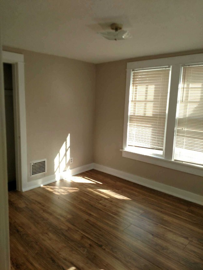 Foto principal - 575 E Church St