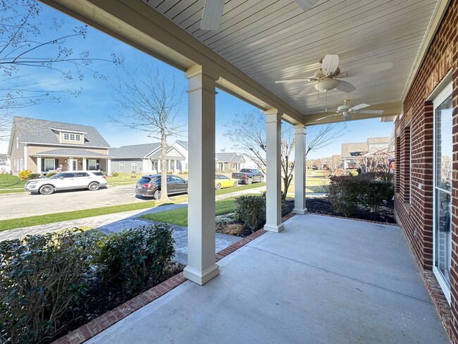 Building Photo - FOR RENT — Stunning One-Level Home in The Preserve, Oak Ridge’s Premier Lakefront Community