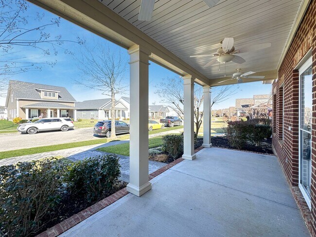 Foto del edificio - FOR RENT — Stunning One-Level Home in The Preserve, Oak Ridge’s Premier Lakefront Community