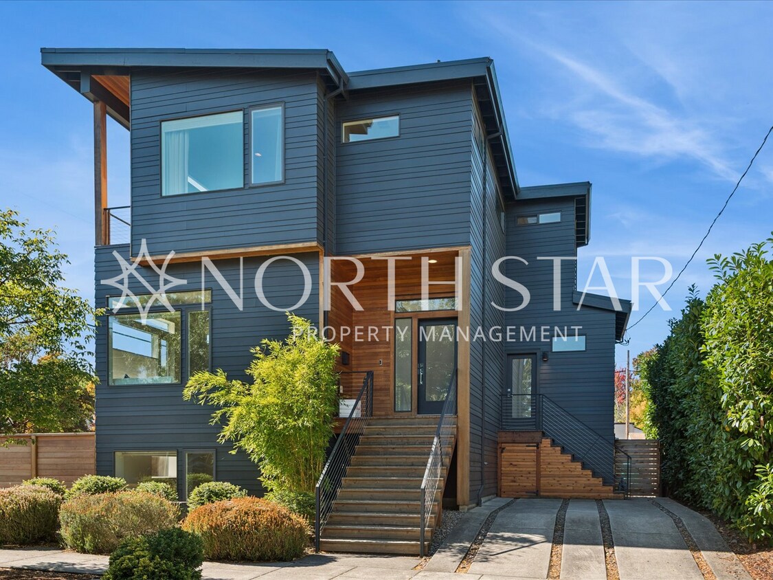 Foto principal - Contemporary Stunner in North East Portland