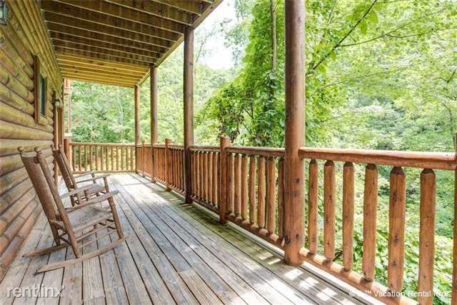 Building Photo - 2012 Bear Creek Way