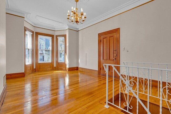 Foto del edificio - 268 W Fifth St