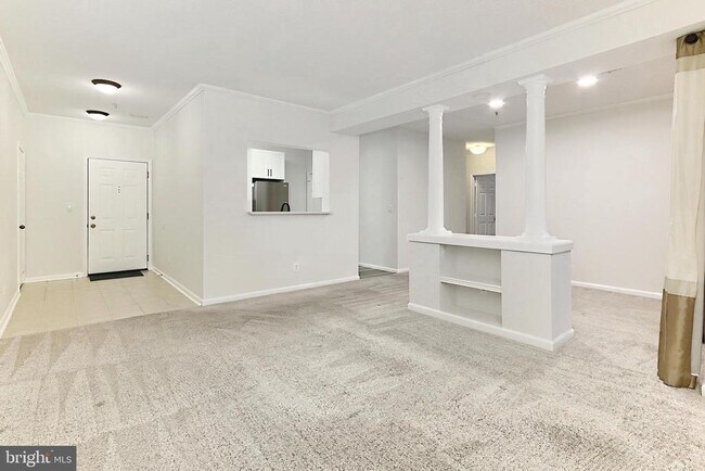 Foto del edificio - 1704 Lake Shore Crest Dr