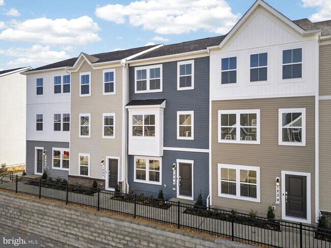 Foto del edificio - 1240 Red Clover Ln