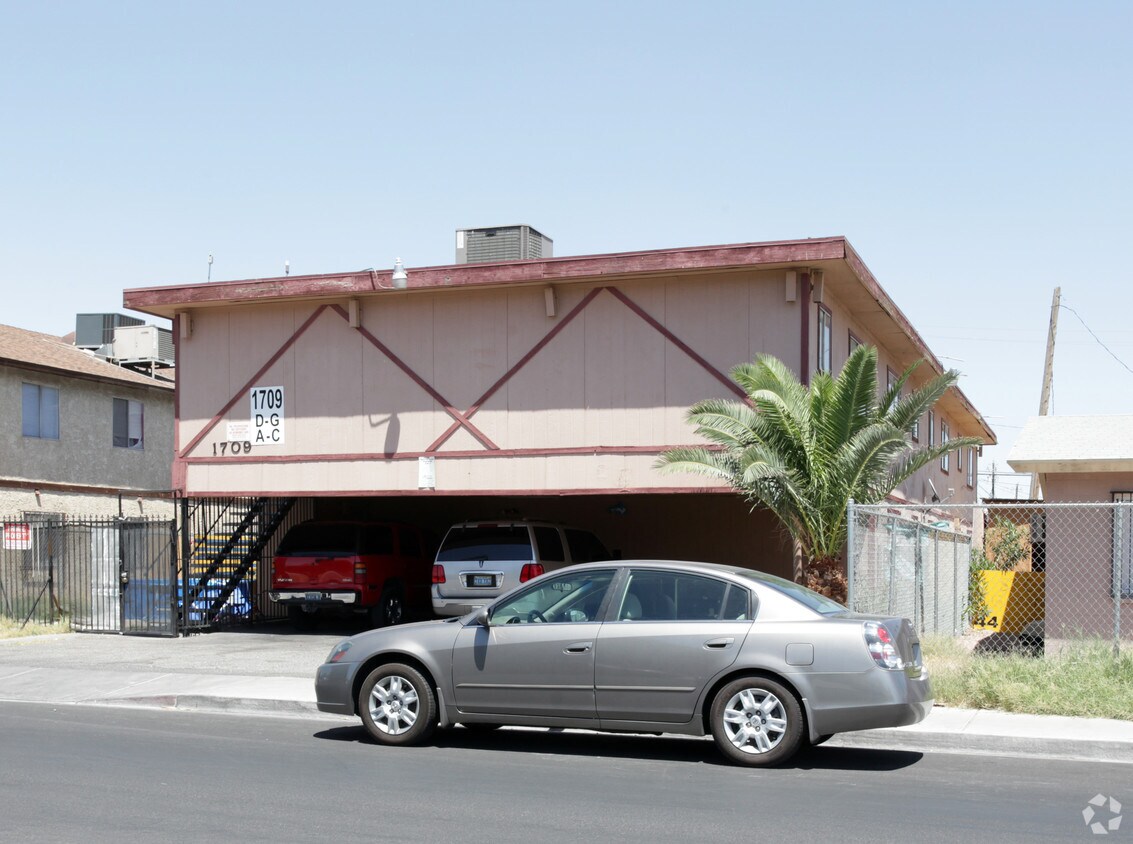 Foto del edificio - 1709 Fairfield Ave