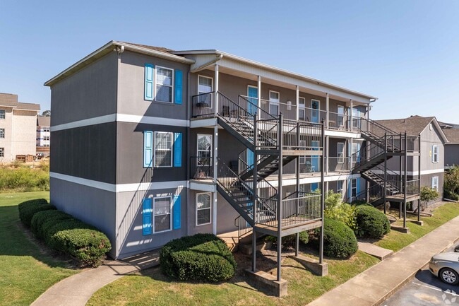 Apartments For Rent With Backyard