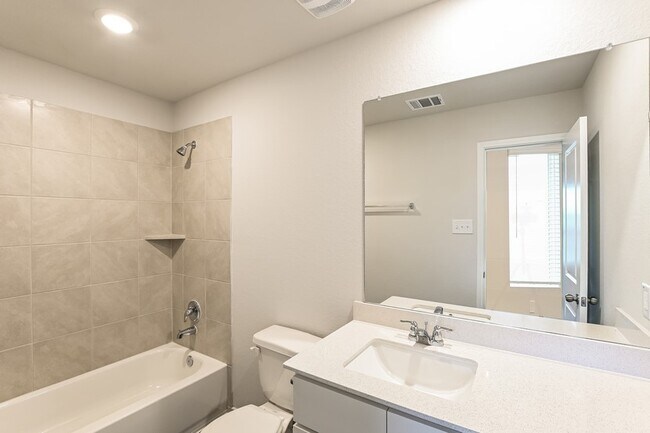 Foto del edificio - 3001 Paintbrush Dr