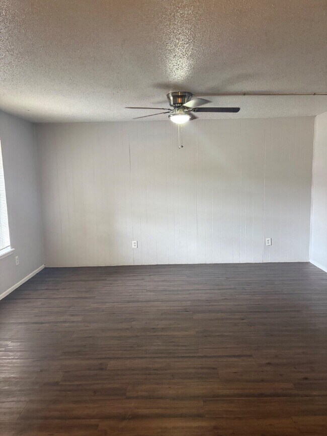 Foto del edificio - 3211 35th St