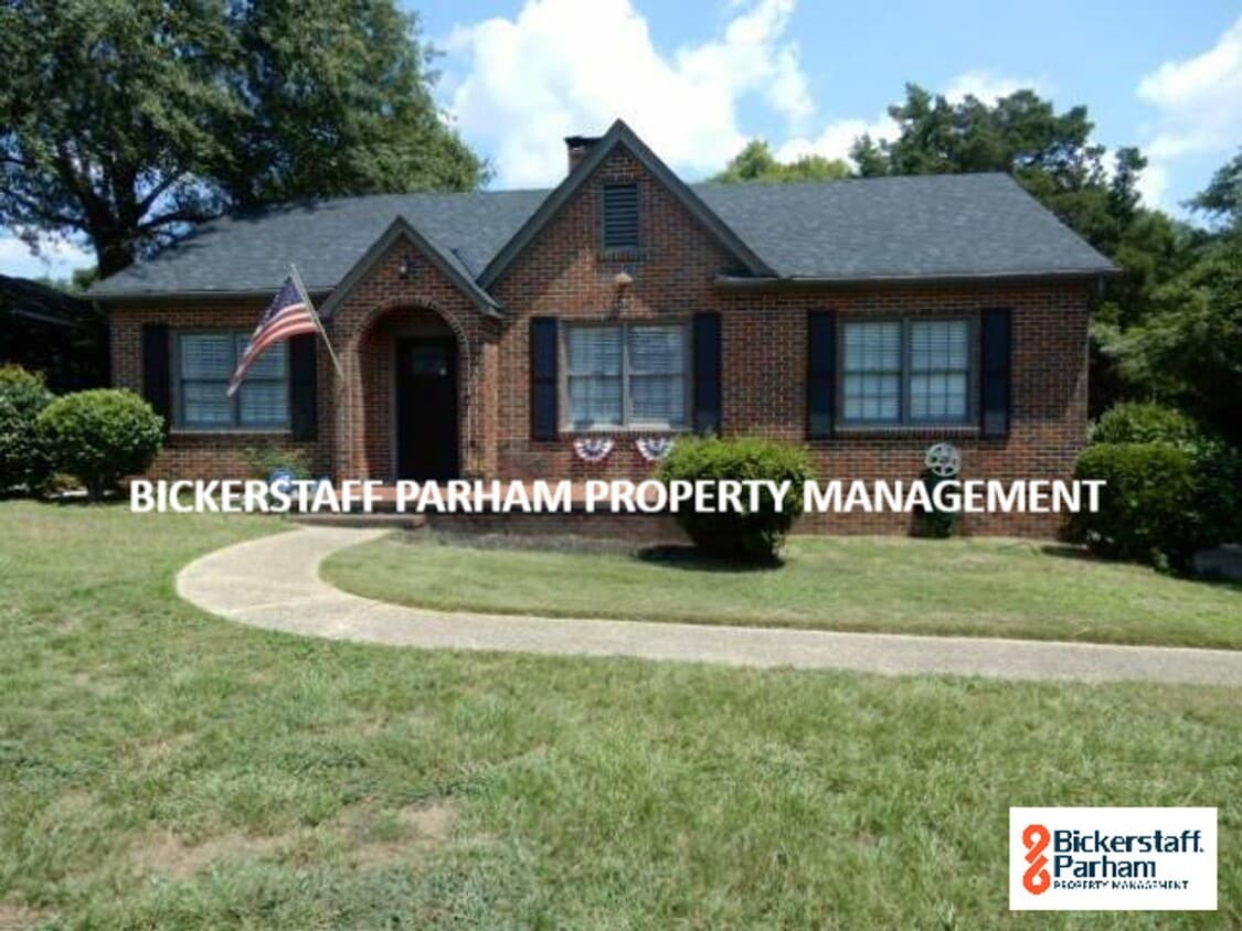 Primary Photo - Spacious Modern Living.
