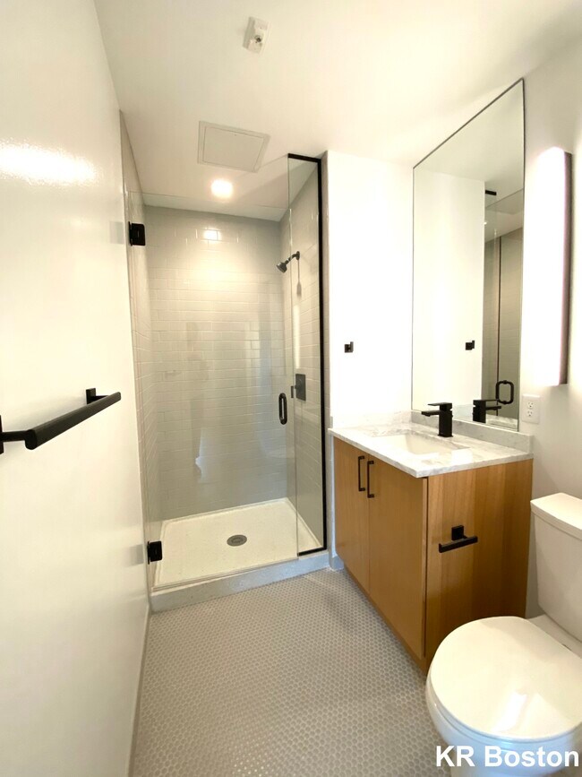 Building Photo - 23 Gardner St