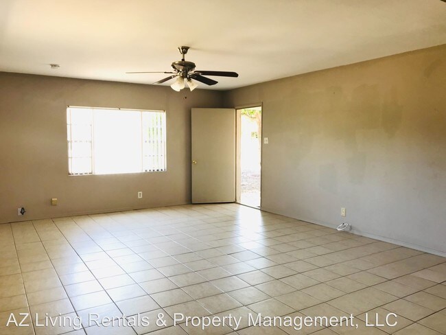 Foto del edificio - 3 br, 2 bath House - 2125 Club Avenue
