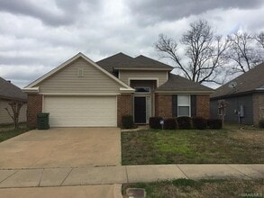 Building Photo - 408 Glenmede Ln