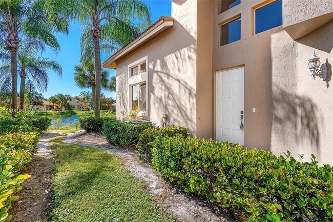 Foto del edificio - 15848 SW 12th St