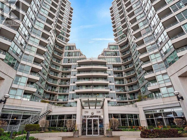 Building Photo - 228-228 Queens Quay W