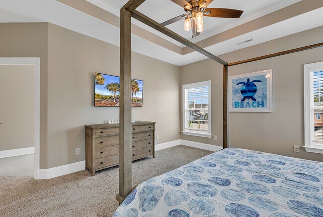 Foto del edificio - 910 Hillside Dr S