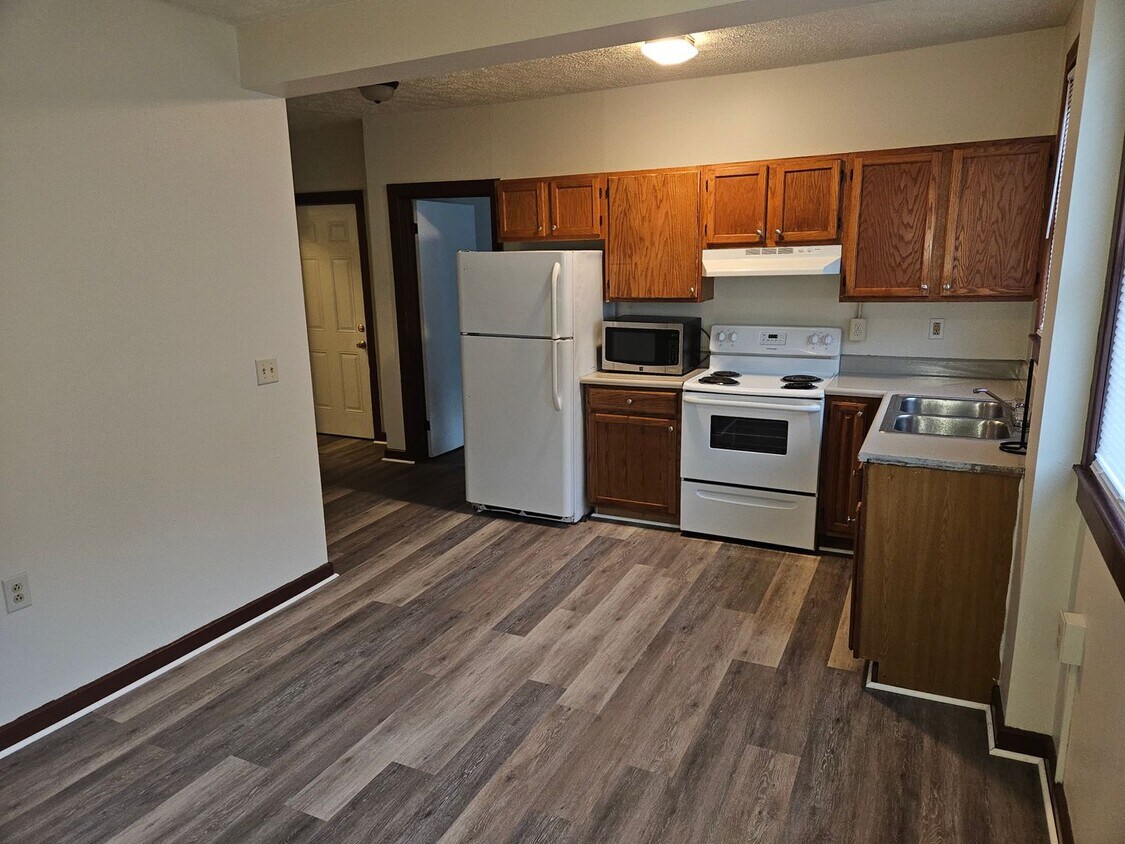 427 Goethe St Unit 2, Cumberland, MD 21502 Room for Rent in