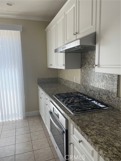 Building Photo - 151 Redstone Dr