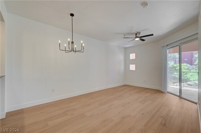 Foto del edificio - 55 E Agate Ave