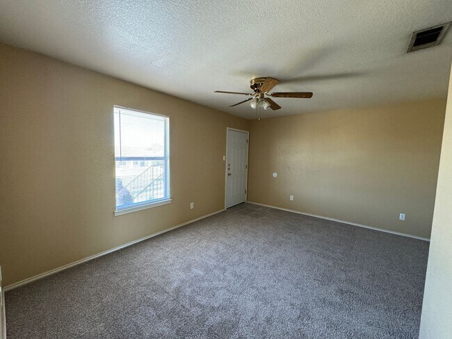 Foto del edificio - 1504 Windward Dr