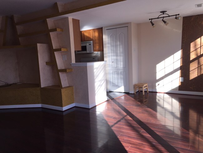 Foto del edificio - 13037 Blakeslee Ct