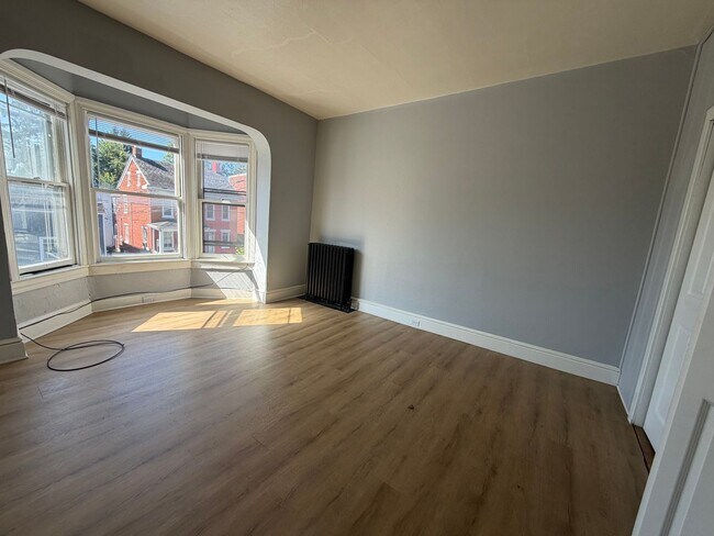 Foto del edificio - 831 E Prospect St