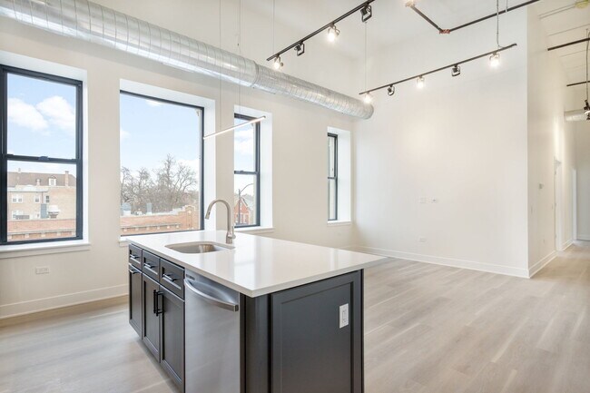 Foto del edificio - 3801 W 26th St