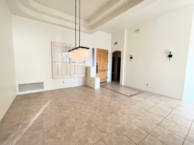 Foto del edificio - 4055 N Recker Rd