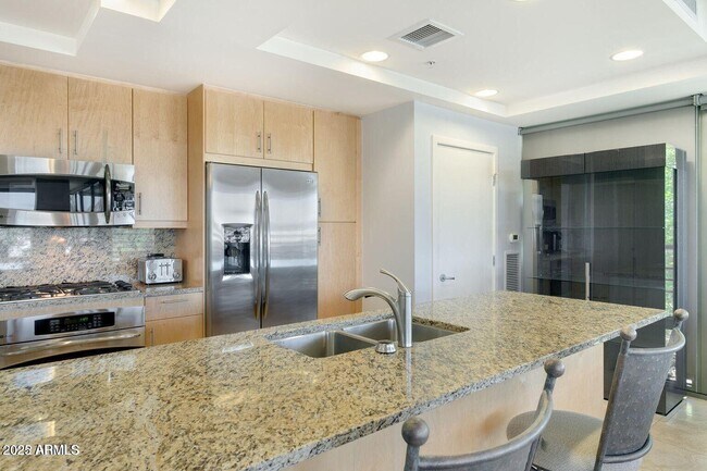Foto del edificio - 7117 E Rancho Vista Dr