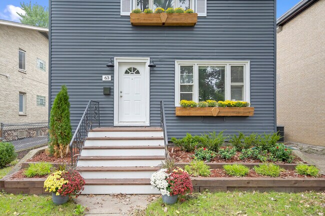 Building Photo - 63 Kimbark Rd