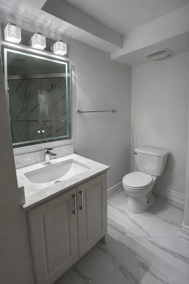 Building Photo - 41 Lauraglen Crescent