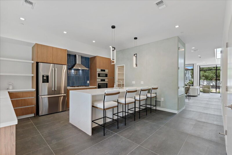 Foto principal - 1201 Enfield Rd