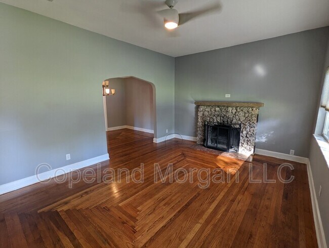 Foto del edificio - 4925 2nd Ave S