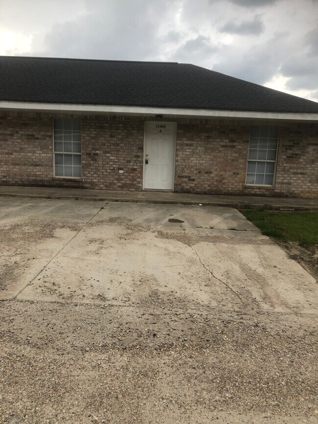 Building Photo - 12409 Jackson Dr