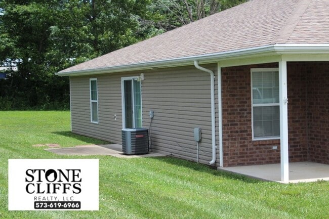 Building Photo - 231 Rylee Cir