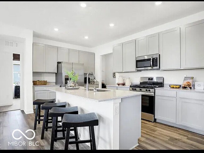 Building Photo - 3658 Andean Dr