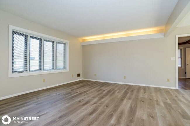 Building Photo - 3923 S Breckenridge Dr, independence, MO 6...
