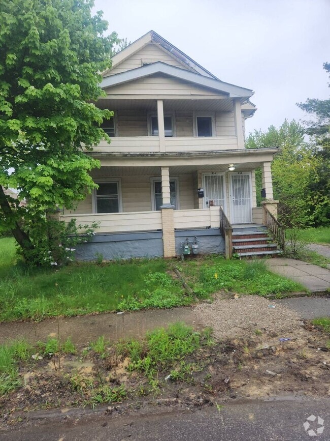 Building Photo - 934 Alhambra Rd