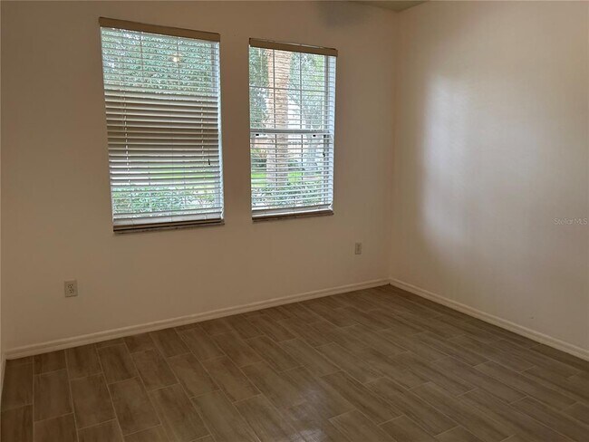 Foto del edificio - 6013 Gannetdale Dr