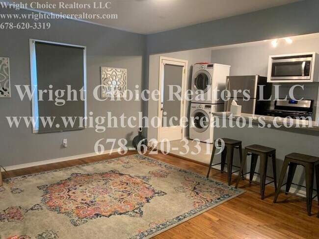 Building Photo - AHA accepted - 2 Bedroom 1 bath