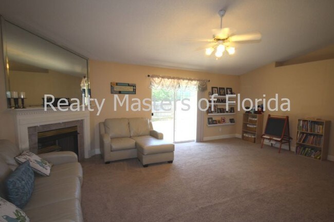 Building Photo - 9141 Moroso Dr