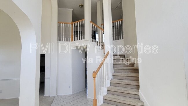 Building Photo - 822 Kipling Dr