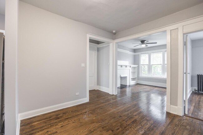 Foto del edificio - 1251 W Rosemont Ave