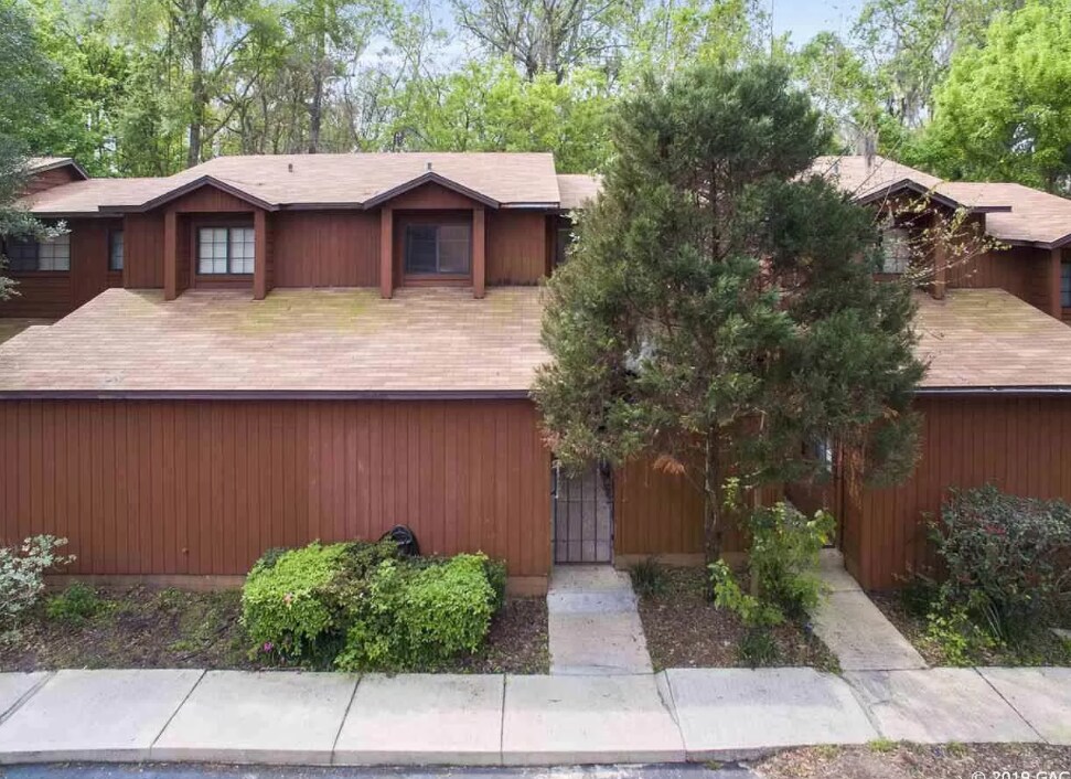 Primary Photo - 960 SW 55th Terrace