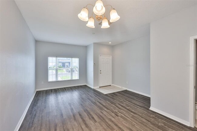 Building Photo - 12950 Kings Crossing Dr