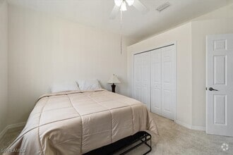Building Photo - 2865 SW 25th Ave