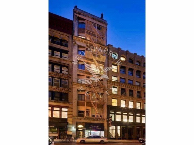 Foto principal - 40 E 12th St