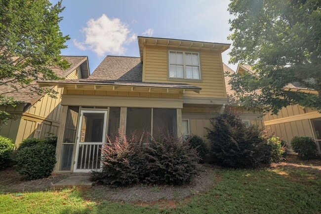 Photo - 1110 Retreat Apartment