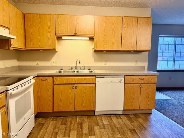 Foto del edificio - 1894-1898 Springfield Lake Blvd