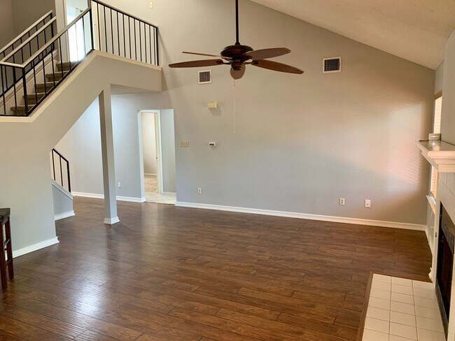 Foto del edificio - Remodeled 3 bedroom in South Austin!